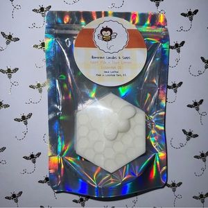 Set of 4 PURE GOAT MILK SOAP with PURE LEMON ESSENTIAL OIL FROM ORGANIC STORE.